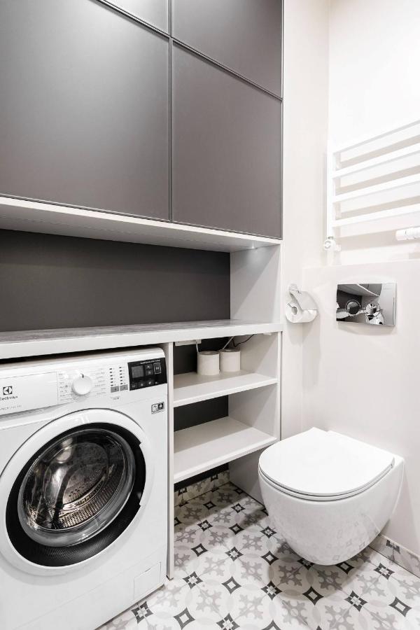Happy Inn Laime Studio, Self Check-In-24-7, A-C, Parking-In-The-Underground-Garage Βίλνιους Εξωτερικό φωτογραφία